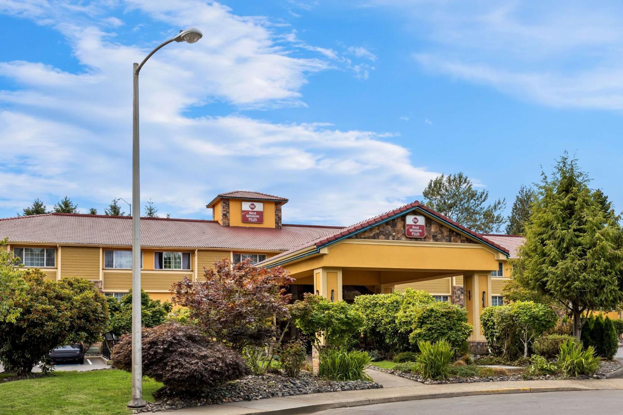 Best Western Plus Parkway Inn Wilsonville Exterior photo